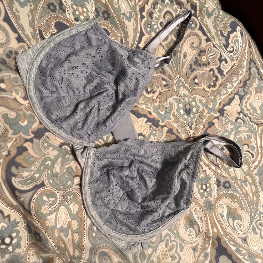NWOT Victoria’s Secret unlined bra